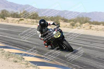 media/Dec-04-2025-Racers Edge (Thu) [[5ebc9f124d]]/3-B Group/3-Session 2 (Turn 7 Inside)/